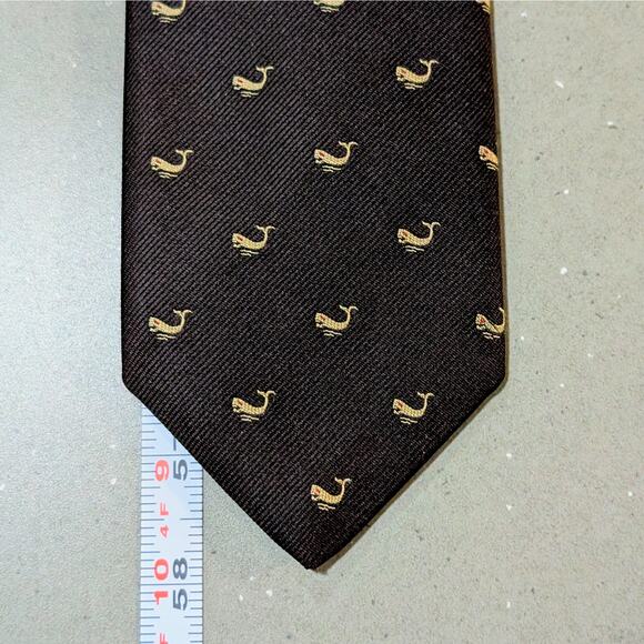 Vintage Silk Blend Repp Tie Novelty Whale Motif Brown Whimsical Nautical Retro - Picture 8 of 8